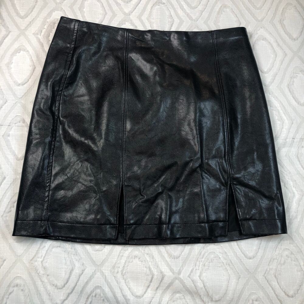 Women's mini skirt black faux leather small